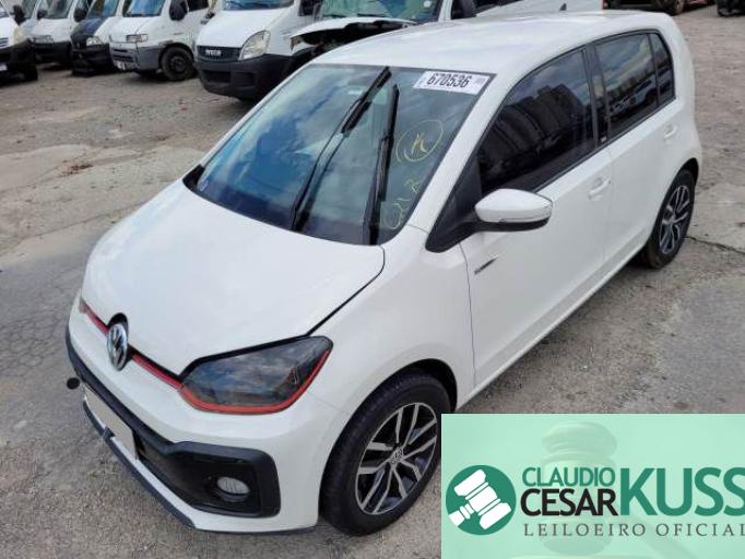 VOLKSWAGEN UP 17/18